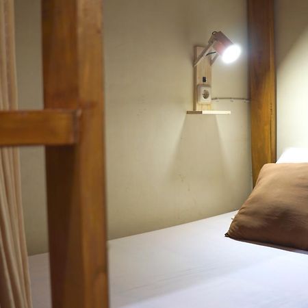 The Sleepingroom Hostel Yogyakarta Eksteriør bilde