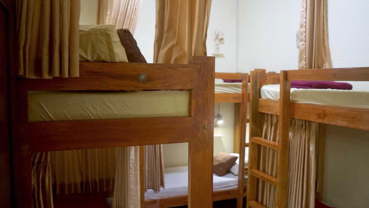 The Sleepingroom Hostel Yogyakarta Eksteriør bilde