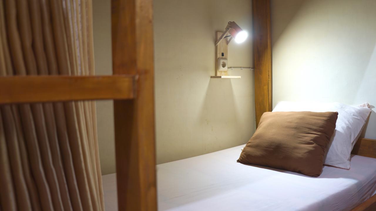 The Sleepingroom Hostel Yogyakarta Eksteriør bilde