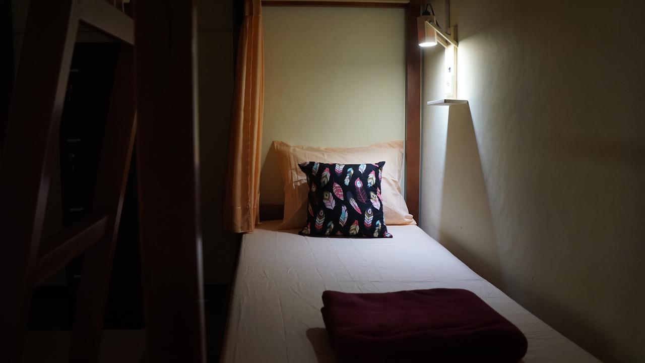 The Sleepingroom Hostel Yogyakarta Eksteriør bilde