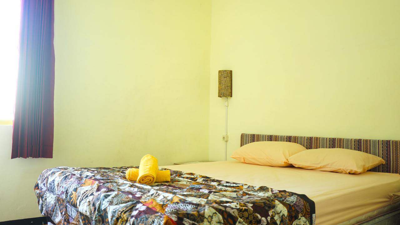 The Sleepingroom Hostel Yogyakarta Eksteriør bilde