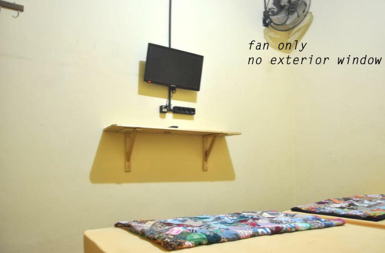 The Sleepingroom Hostel Yogyakarta Eksteriør bilde